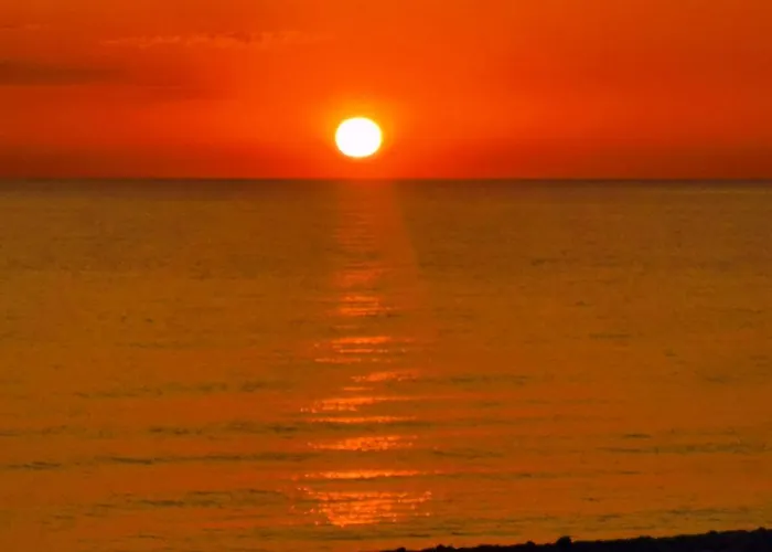 Terraza Al Mar دينايا